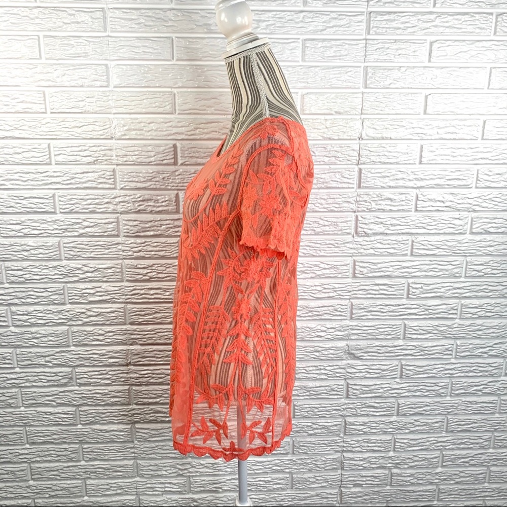 5/$25 Maurices Sheer Coral Floral Lace Top - Picture 5 of 6